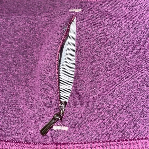 CALIA Purple High-Waisted Capris. Size Medium - Picture 3 of 5